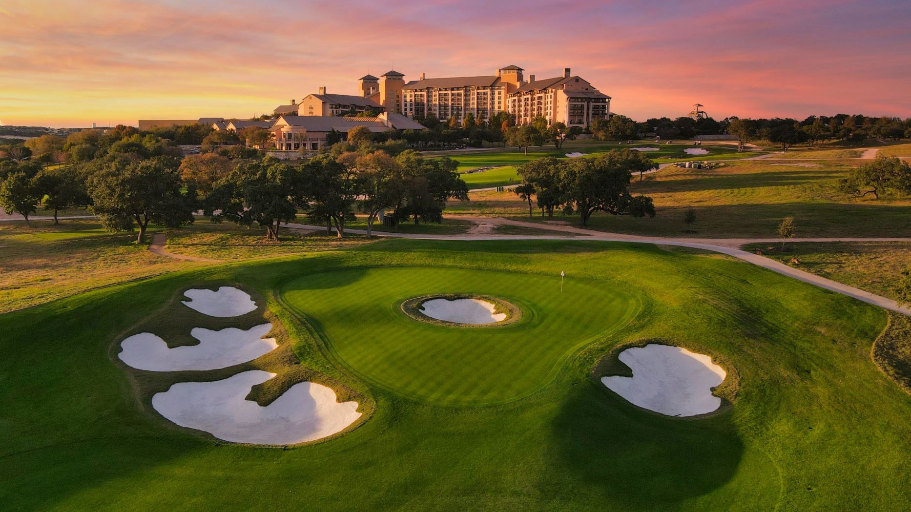 Hotel with Golf Course
